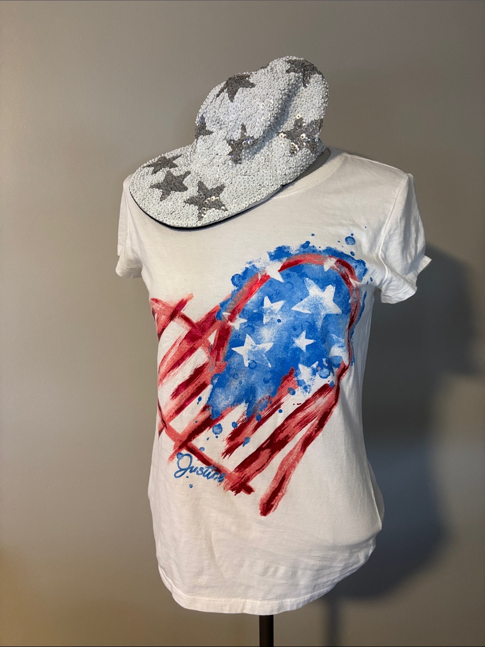 Justice White Short-Sleeve Heart Flag Graphic Tee - Red & Blue